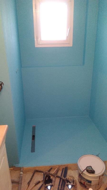 Etancheite sous carrelage, KIT douche, salle de bain, pièce humide - résine  d'imperméabilisation, protection à l'eau - PROCOM 2.5 litres Bleu